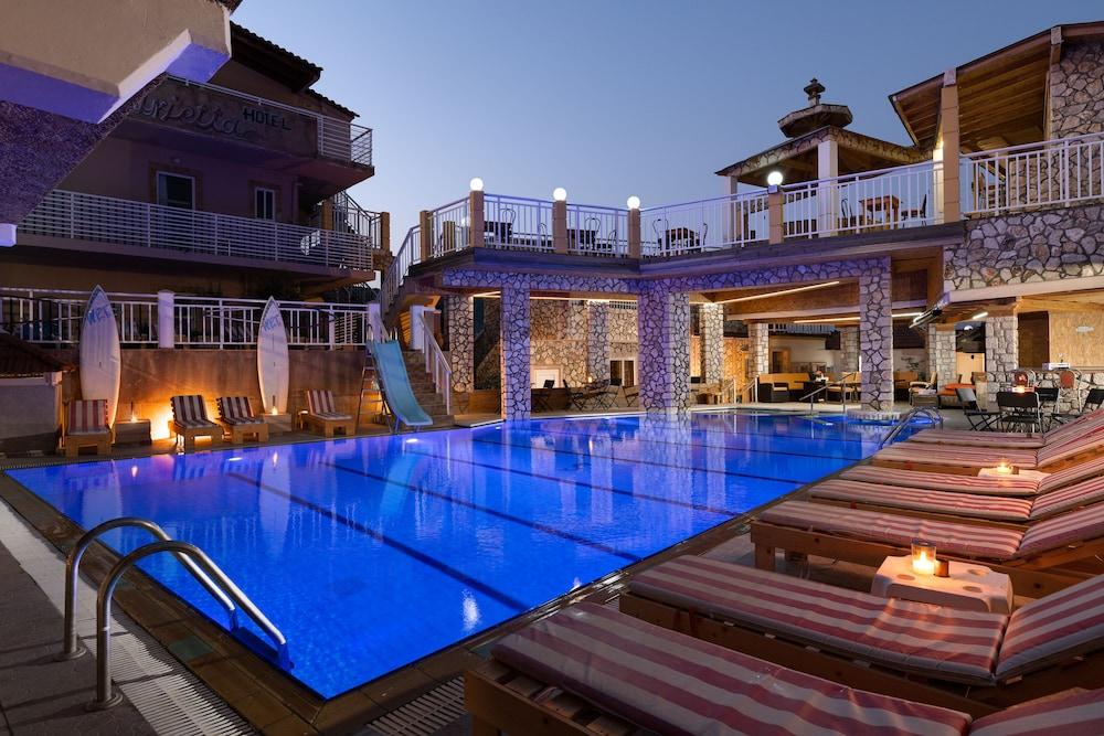 Marietta Hotel Apartments Pastida Екстериор снимка