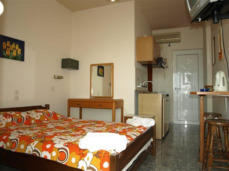 Marietta Hotel Apartments Pastida Екстериор снимка
