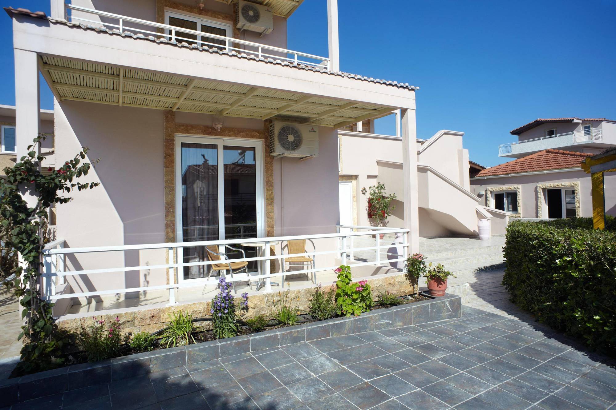 Marietta Hotel Apartments Pastida Екстериор снимка