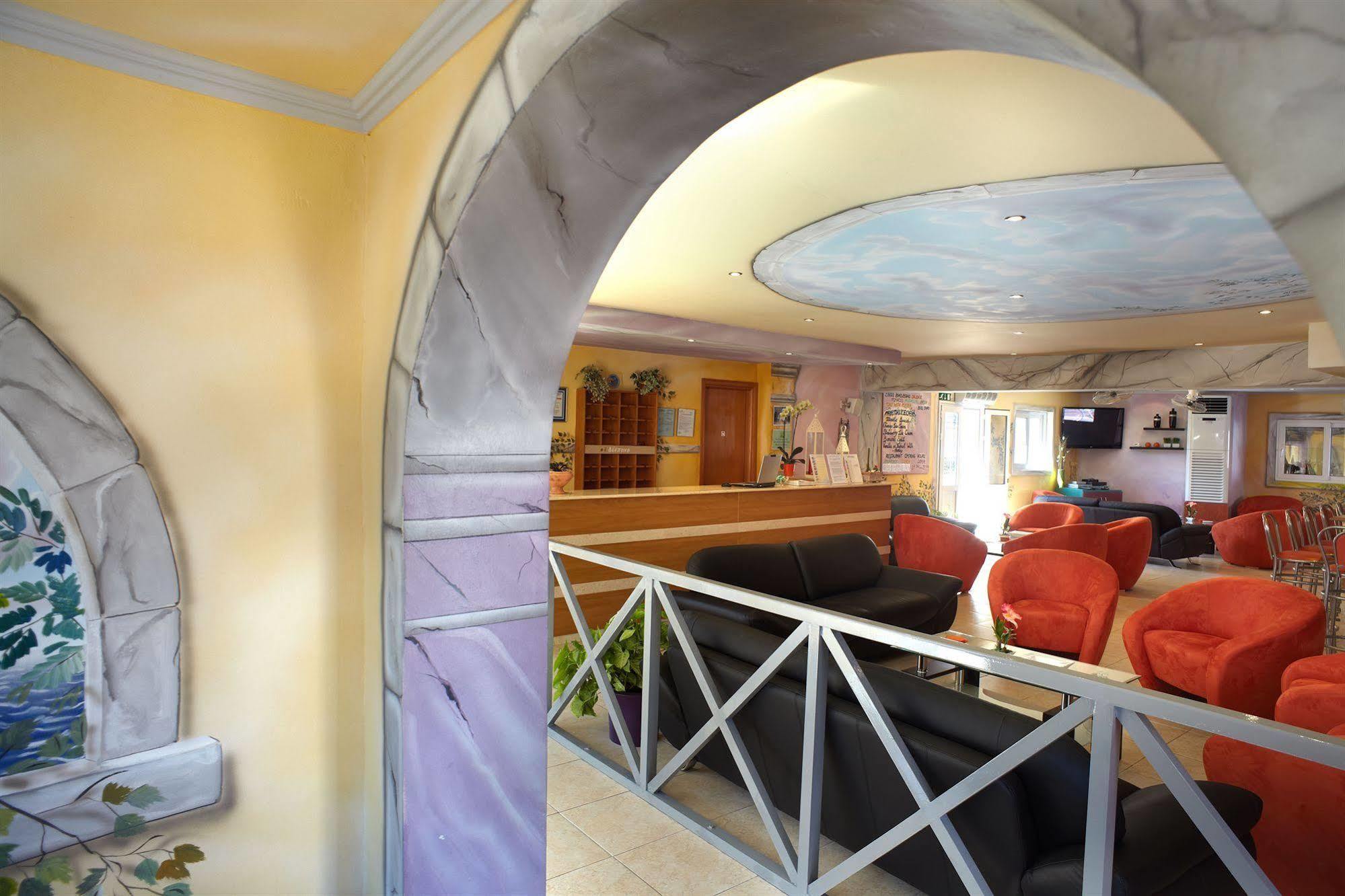 Marietta Hotel Apartments Pastida Екстериор снимка